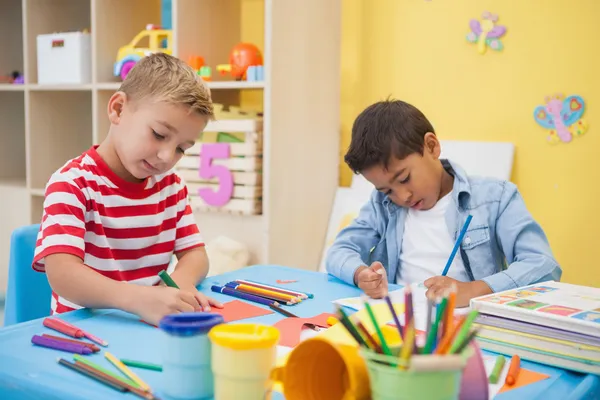 Little boys making art together — Stock Photo, Image