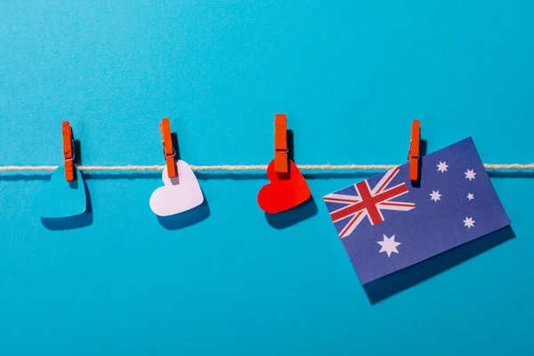 Australia Flag Heart Shaped Papers Clothesline Blue Background Copy Space — Stock Photo, Image