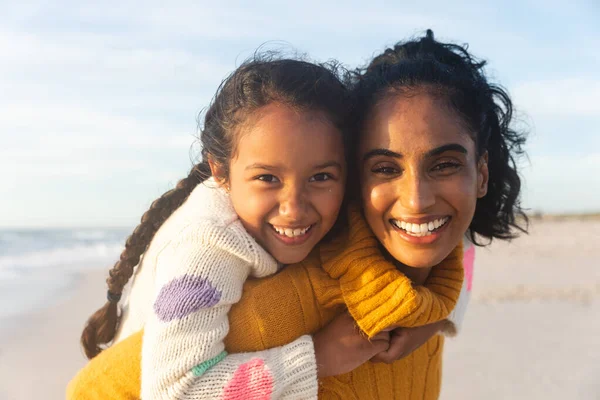 Portrait Happy Biracial Woman Giving Piggyback Ride Daughter Sunset Family — Stock Photo, Image