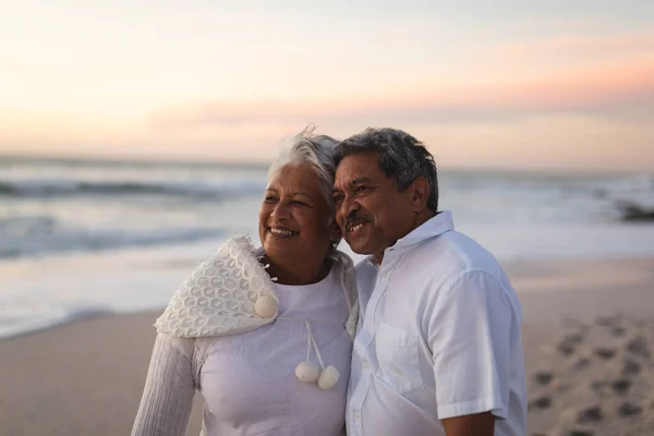 Smiling Newlywed Senior Biracial Couple Looking Away Beach Sky Sunset — Stock Photo, Image