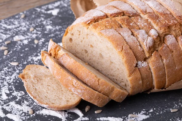 Close Sliced Bread Flour Food Slate Unaltered Healthy Food Flour — Stock Photo, Image