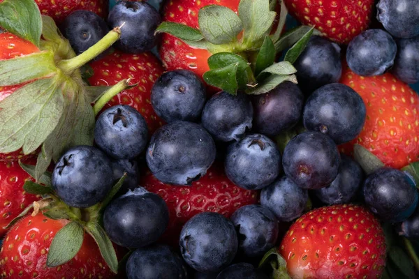 Fotograma Completo Fresas Frescas Arándanos Espacio Para Copiar Inalterado Comida —  Fotos de Stock