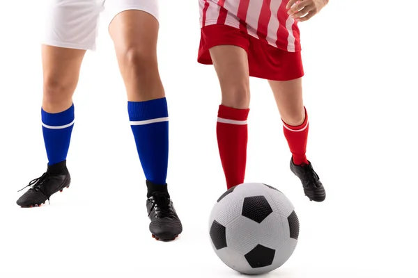 Nízká Část Ženských Hráčů Hraje Fotbal Bílém Pozadí Beze Změny — Stock fotografie