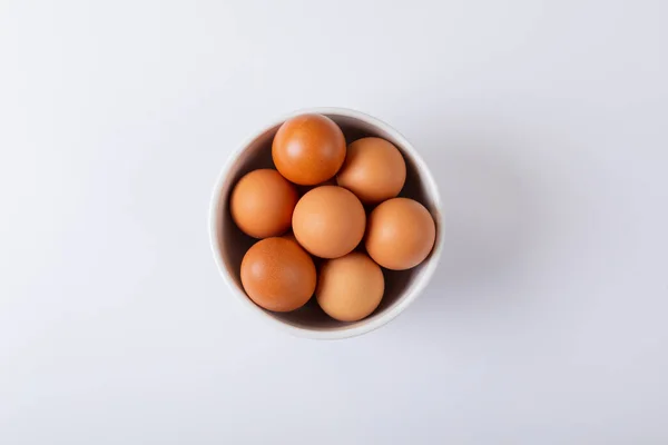 Direct Boven Het Schot Bruine Eieren Schaal Tafel Ongewijzigd Kopieerruimte — Stockfoto