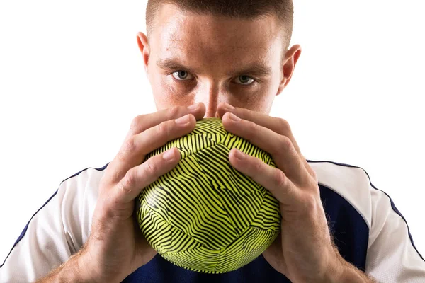 Πορτρέτο Του Νεαρού Καυκάσιου Αθλητή Χειροσφαίρισης Αυτοπεποίθηση Κρατώντας Πράσινη Μπάλα — Φωτογραφία Αρχείου