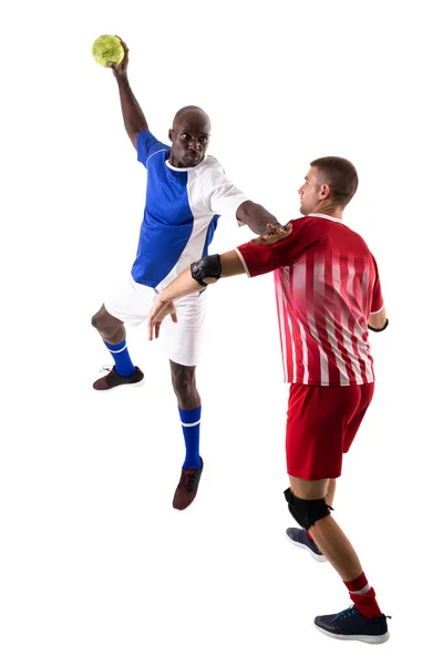 Jóvenes Jugadores Masculinos Multirraciales Jugando Balonmano Contra Fondo Blanco Inalterado —  Fotos de Stock