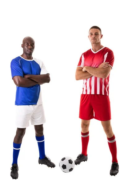 Retrato Comprimento Total Jogadores Futebol Masculino Biraciais Confiantes Com Braços — Fotografia de Stock