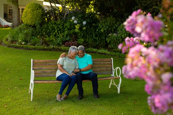 Romantic Happy Biracial Senior Husband Wife Sitting Bench Plants Park — Foto Stock