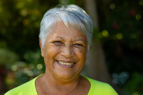 Close Portrait Smiling Biracial Senior Woman Short Gray Hair Yard — Fotografia de Stock
