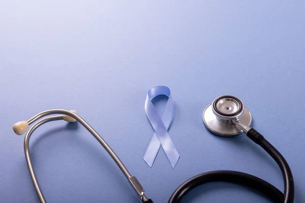 Vista Ángulo Alto Cinta Conciencia Cáncer Estómago Azul Estetoscopio Sobre — Foto de Stock