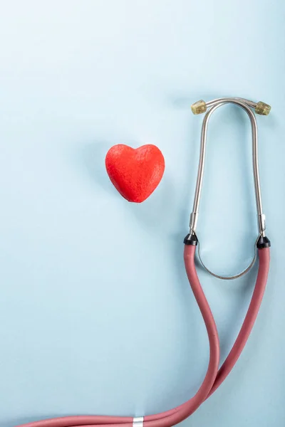 Overhead View Stethoscope Red Heart Shape Blue Background Copy Space — Stock Photo, Image