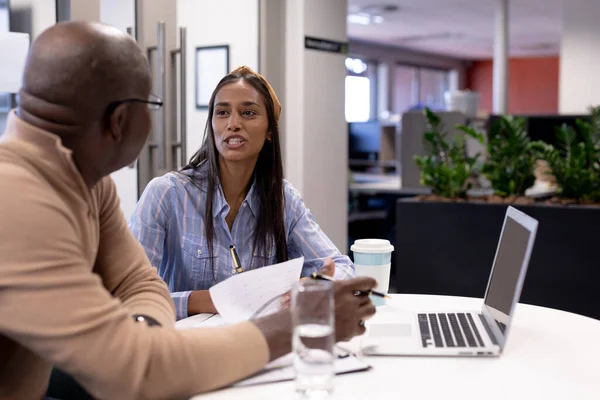 Young Biracial Businesswoman Planning Strategy African American Businessman Modern Workplace — Stock Photo, Image