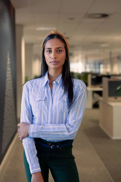 Portrait Confident Young African American Beautiful Businesswoman Standing Workplace Unaltered — Foto de Stock
