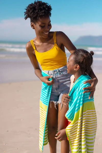 Happy African American Young Mother Daughter Wrapping Towel Beach Sea — Zdjęcie stockowe