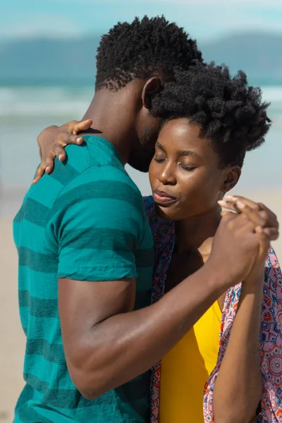 Close African American Young Woman Eyes Closed Dancing Boyfriend Beach — стокове фото