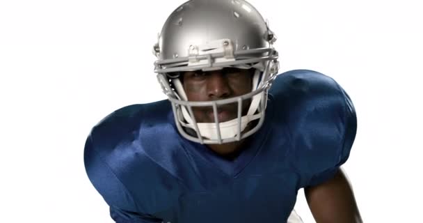 American Football Spieler Spielt Auf Weißem Hintergrund — Stockvideo