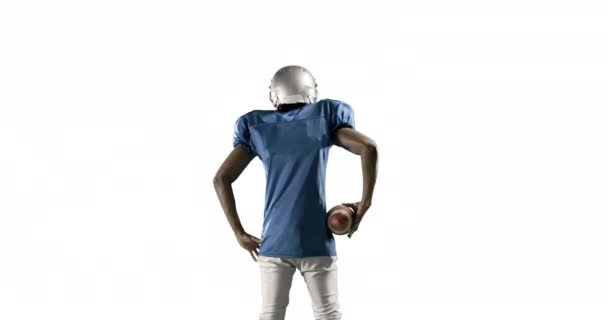 Американский Футболист Играет Белом Фоне — стоковое видео