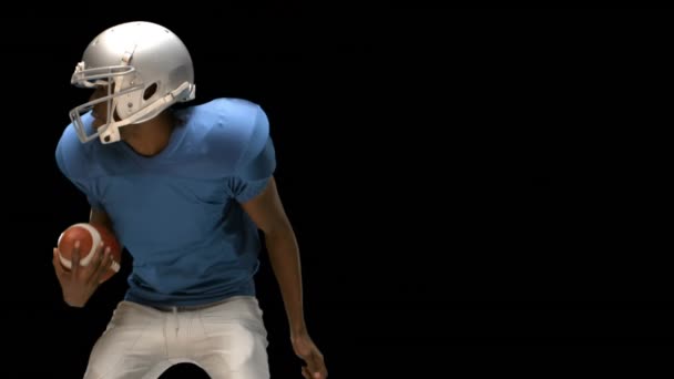 Allvarliga Amerikansk Fotbollsspelare Att Hantera För Bollen Slow Motion — Stockvideo