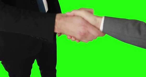 在绿色屏幕上业务人握手 — 图库视频影像
