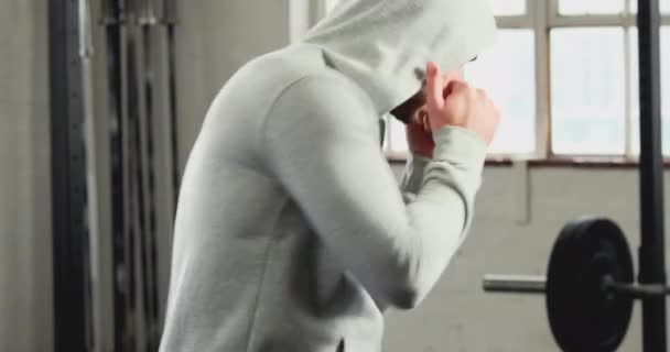 Fit Homme Ombre Boxe Dans Salle Gym Format Haute Qualité — Video