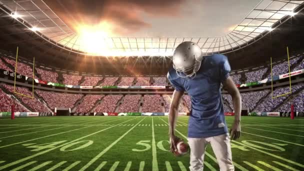 Американский Футболист Направляет Камеру Стадион — стоковое видео