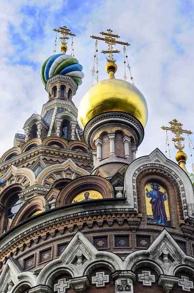 St. Petersburg 'da Kan Döken Kurtarıcı Katedrali