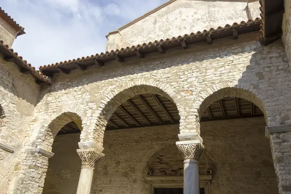 Croacia - Porec en la península de Istria. Euphrasian Basilica - UNESC —  Fotos de Stock