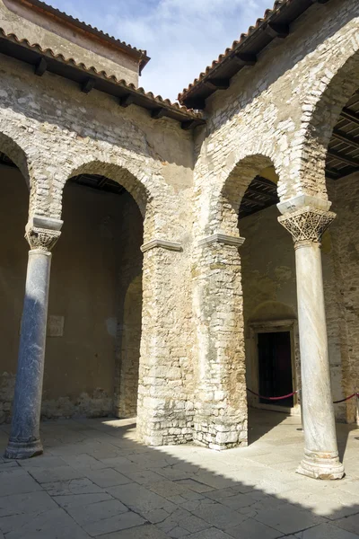 Croácia - Porec na península da Ístria. Basílica Eufrásica - UNESC — Fotografia de Stock