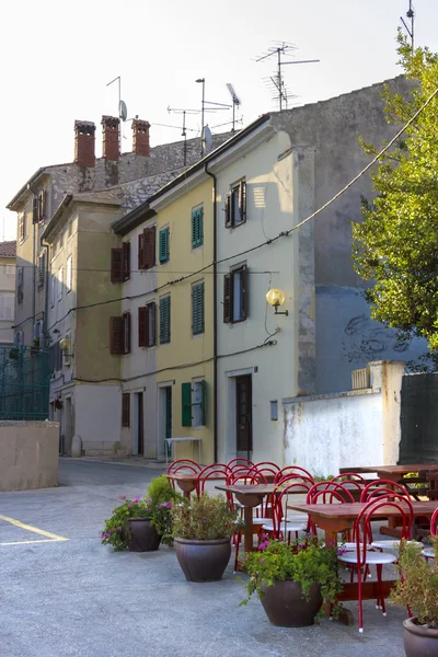 Venkovní kavárna ve starém městě, porec, Chorvatsko — Stock fotografie