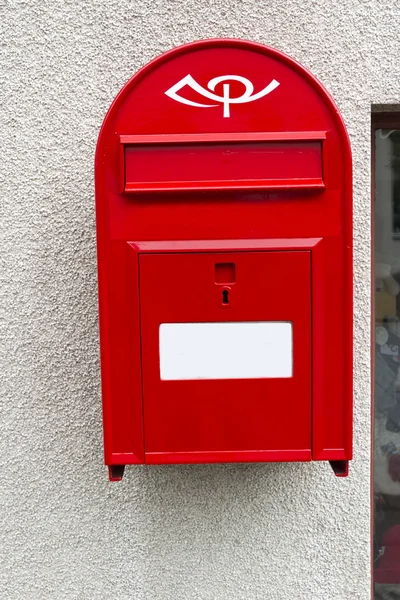 Modern red Mailbox in Iceland. Horizontal shot — Stock Photo, Image