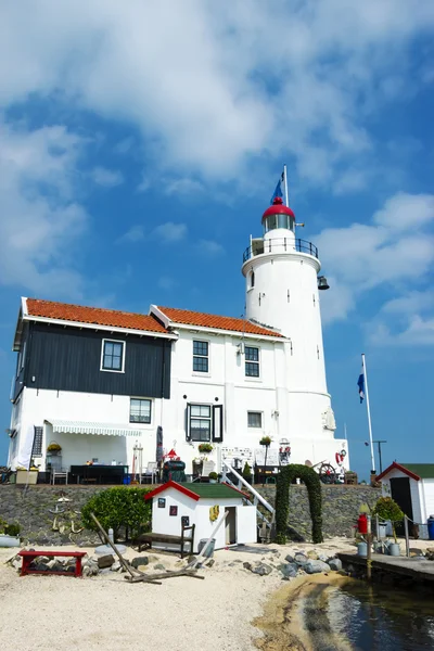 Faro Paard van Marken por la tarde, Holanda del Norte, Países Bajos —  Fotos de Stock