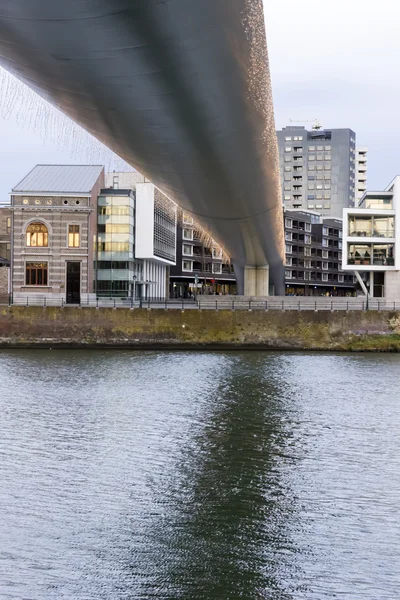 Big Bridge over the Maas river in Maastricht, Netherlands — Stock Photo, Image