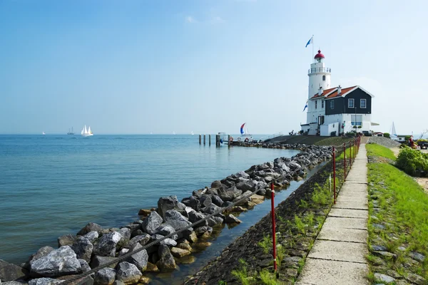 The road to lighthouse, Marken, the Netherlands — Stock Photo, Image