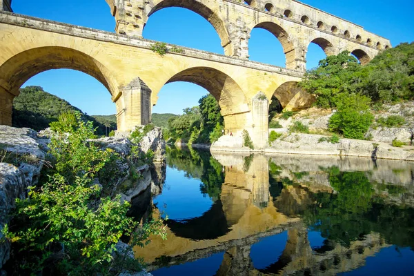 Pont du Gard aqueduct — Stock Photo, Image