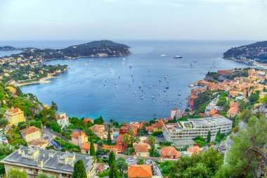 Riviera kıyısındaki Villefranche sur Mer ve Bay manzarası, Cote dAzure, Fransa