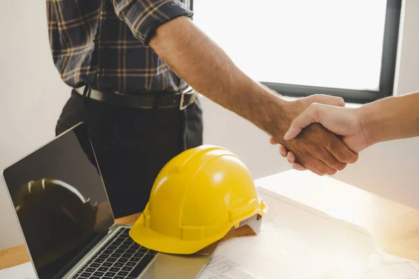 Group Engineer Architect Construction Worker Team Hands Shaking Plan Project — Fotografia de Stock