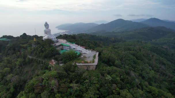 Drone vista del Grande Buddha, Thailandia. — Video Stock