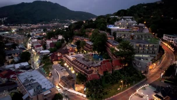 The night island of Phuket and the city of Kata. — 비디오