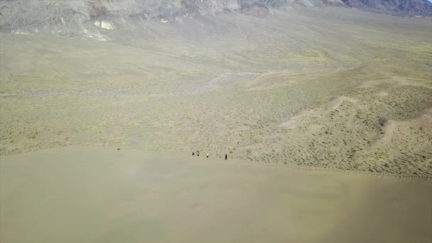 Grandes Dunas Arena Kazajstán Vista Superior Desde Dron Una Duna — Vídeo de stock