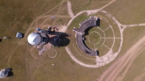 Top View Observatory Dome Old Building Shadow Huge Telescope Falls — Stockvideo