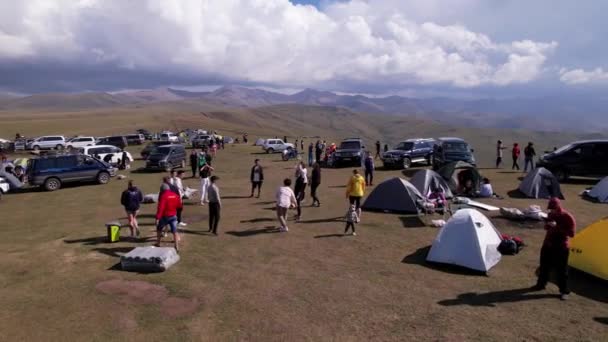 Tent Camp Located Observatory People Arrived Cars Camp Slope Green — Stock videók