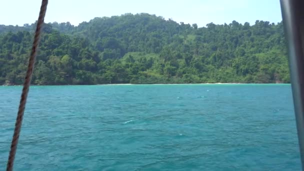 Viaje Por Mar Tailandia Barco Vista Del Océano Abierto Islas — Vídeo de stock