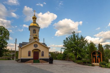 Pripiceni-Curchi, Moldova Cumhuriyeti - 01 Mayıs 2016: Manastır Manastırı Kutsal Büyük Şehit Dumitru.