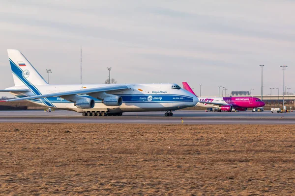 Gdansk Poland March 2018 Antonow 124 Volga Dnepr Airlines Lech — Photo