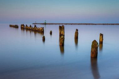 Gorki Zachodnie 'deki Gdansk Körfezi' nin manzarası. Baltık Denizi, Kuzey Polonya.