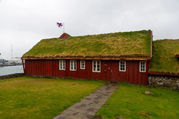 Thorshavn Ilhas Faroé Maio 2018 Casas Típicas Topo Relva Thorshavn — Fotografia de Stock