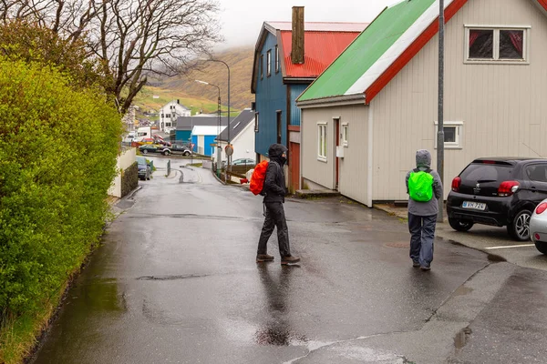 Vestmanna Ilhas Faroé Maio 2018 Pequena Cidade Portuária Situada Encosta — Fotografia de Stock