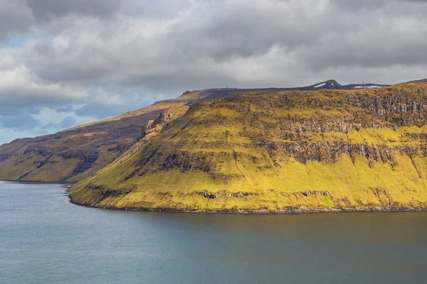 法罗群岛的山区景观 一个位于大西洋的火山群岛 法罗群岛 斯特里莫伊岛 Hosvik — 图库照片