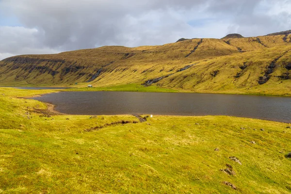 Krajobraz Górski Wyspach Owczych Wulkaniczny Archipelag Oceanie Atlantyckim Kollafjordur Streymoy — Zdjęcie stockowe