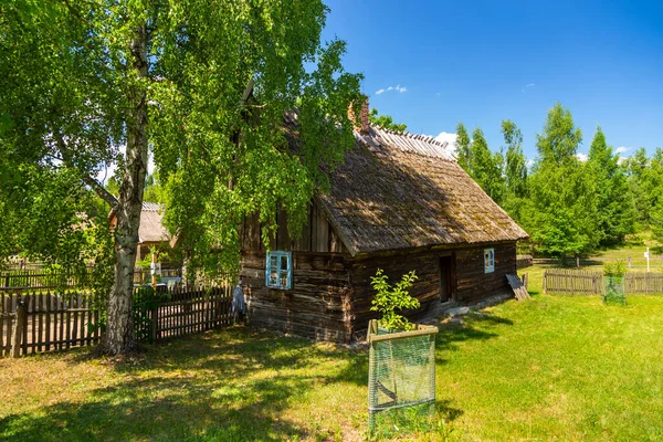 Chata Thatched Skansenu Kaszubski Park Etnograficzny Wdzydze Kiszewskie — Zdjęcie stockowe